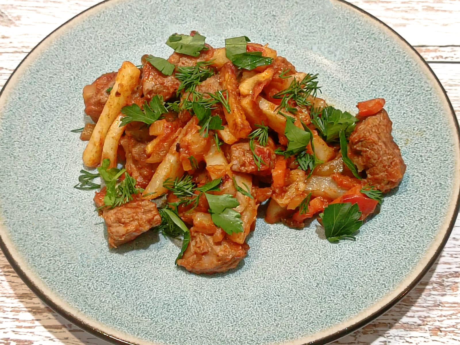 Азу с солеными огурцами