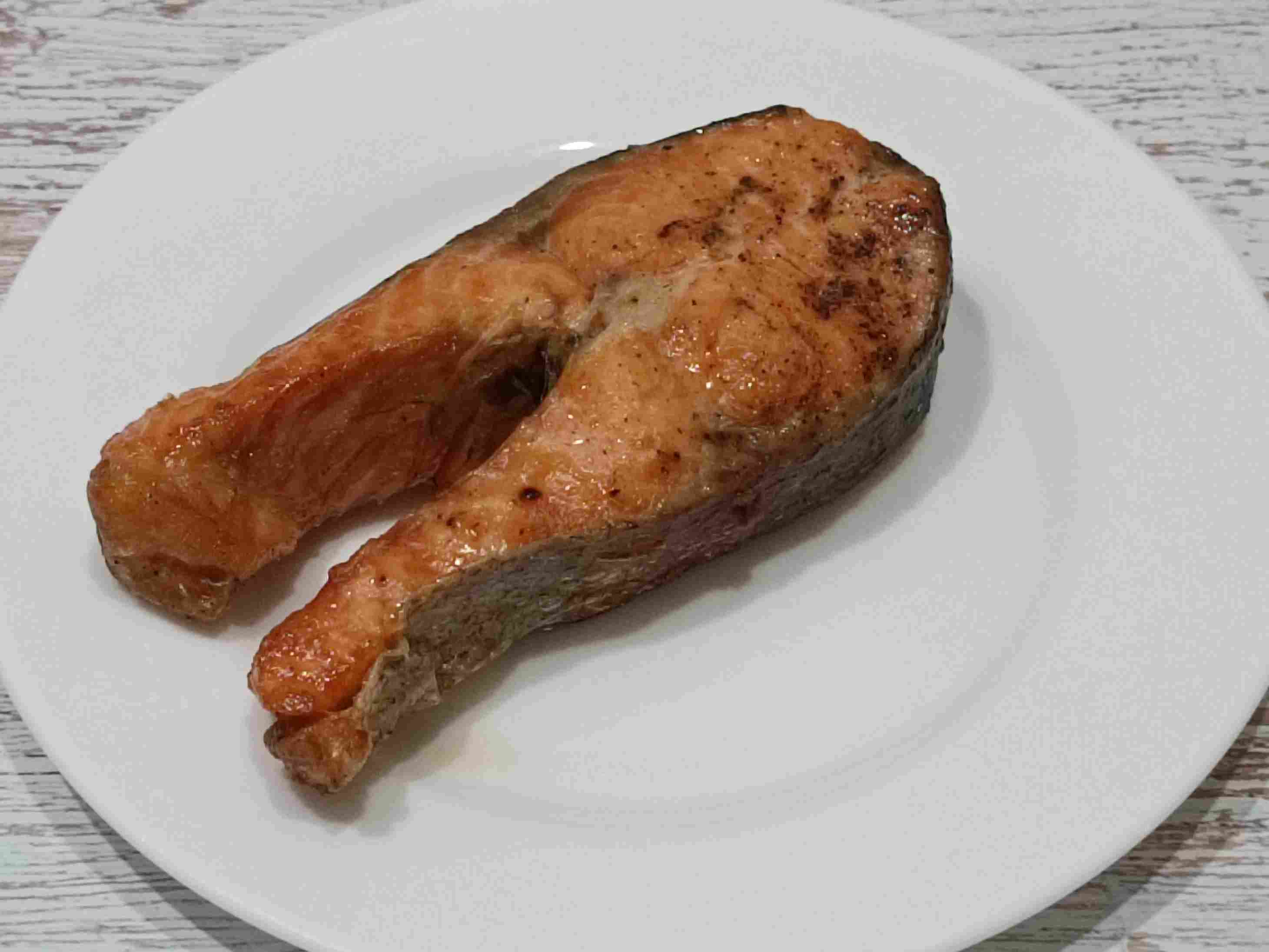 Форель на сковороде