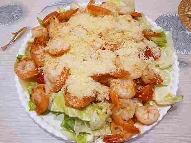 Салат "Цезарь" с креветками